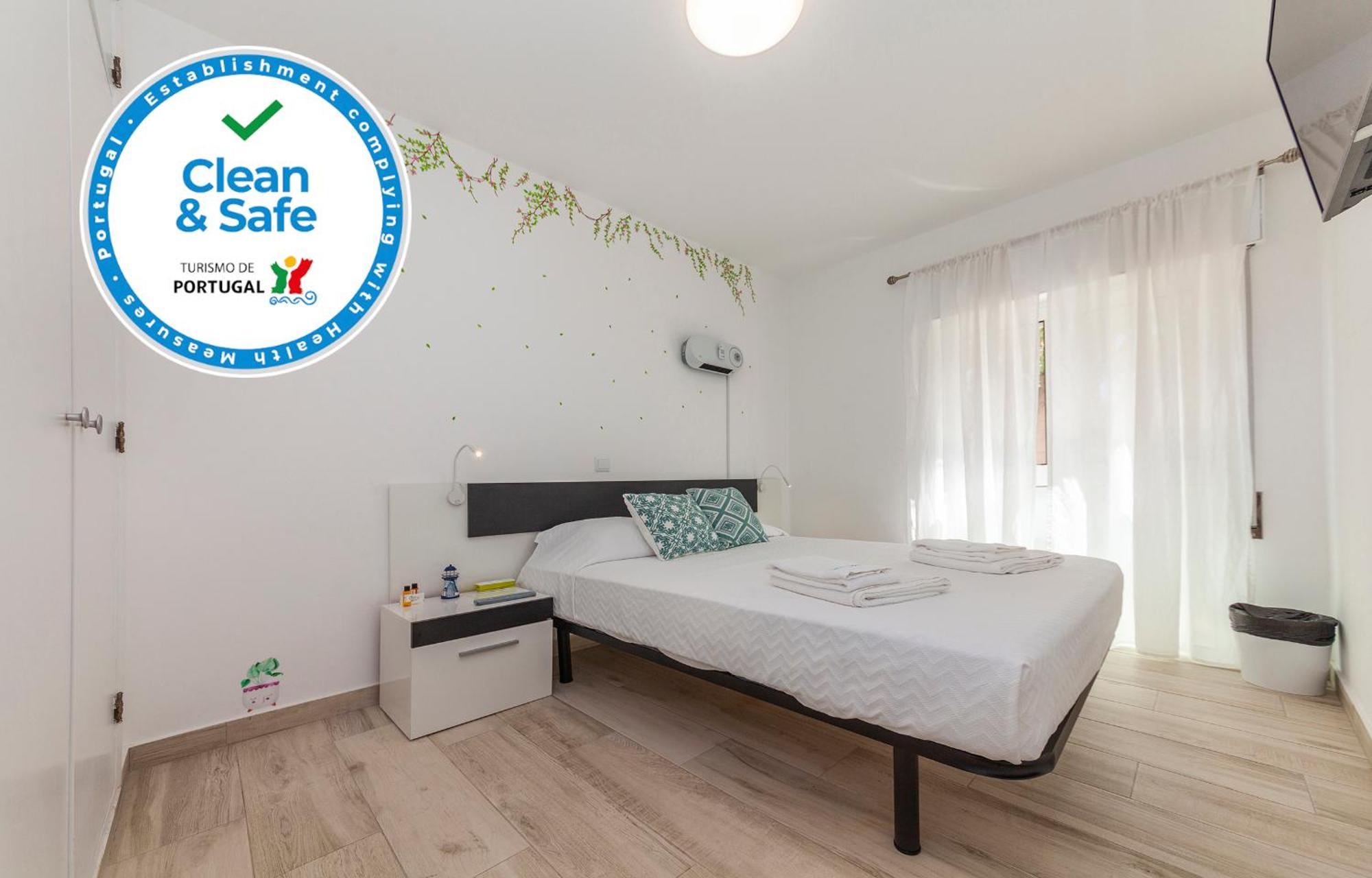 לאגוּ‏ש M - Martin & Tomas Guesthouse חדר תמונה